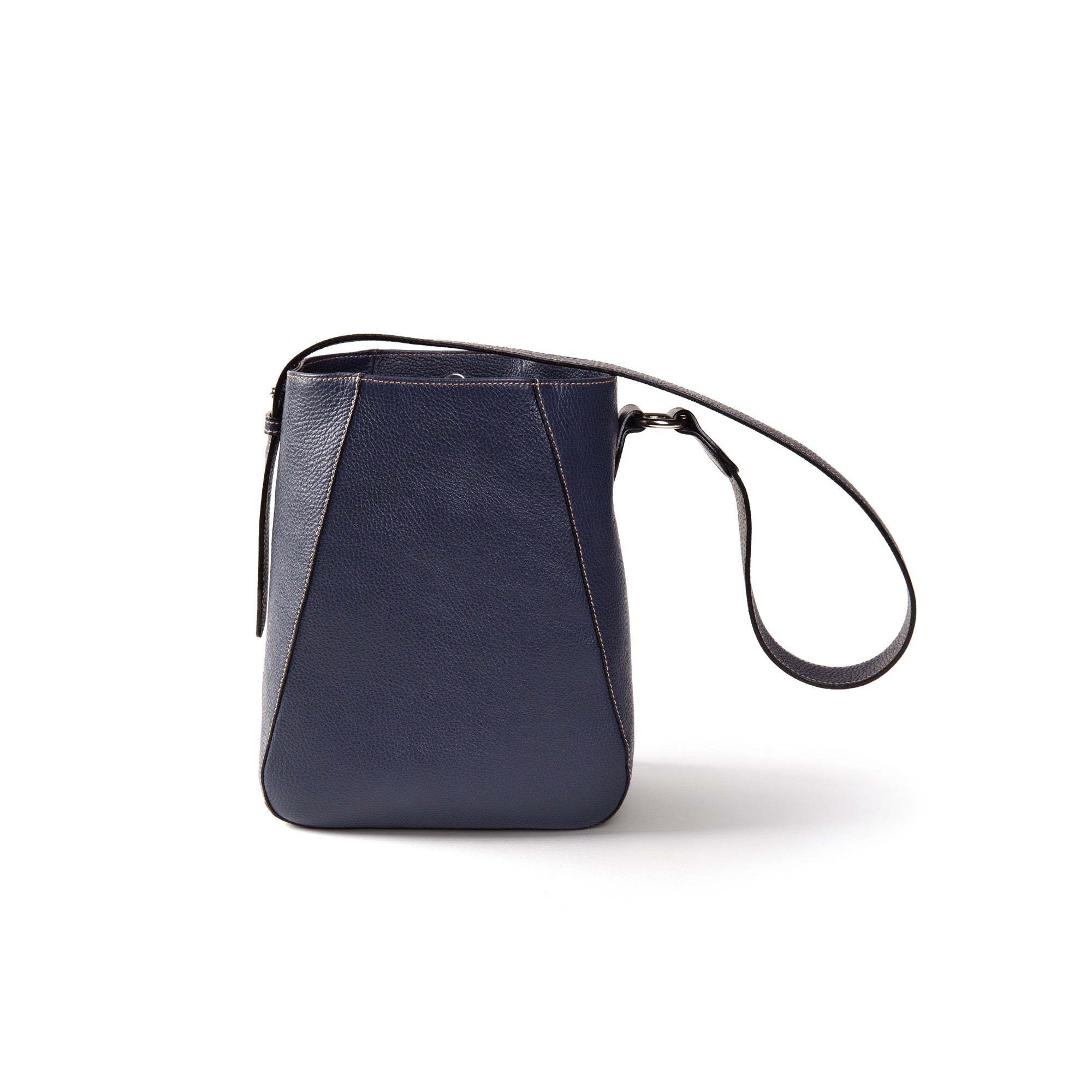 The Bennet Bucket in Oxford Blue