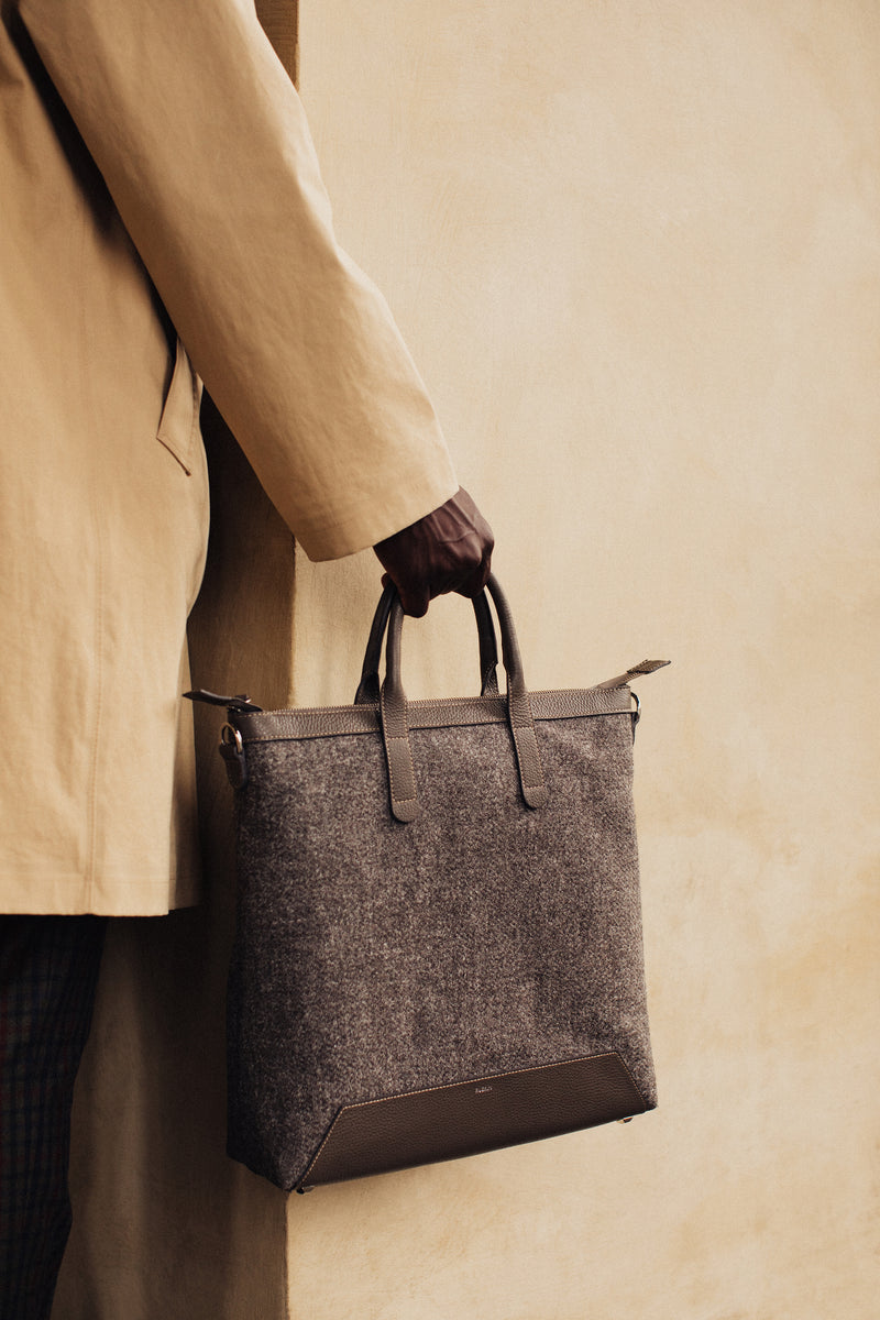 The Quentin Tote in Mud Leather & Tweed