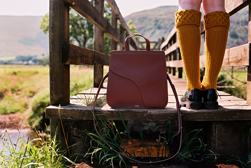 The Camille Tote in Mahogany – RUSKIN
