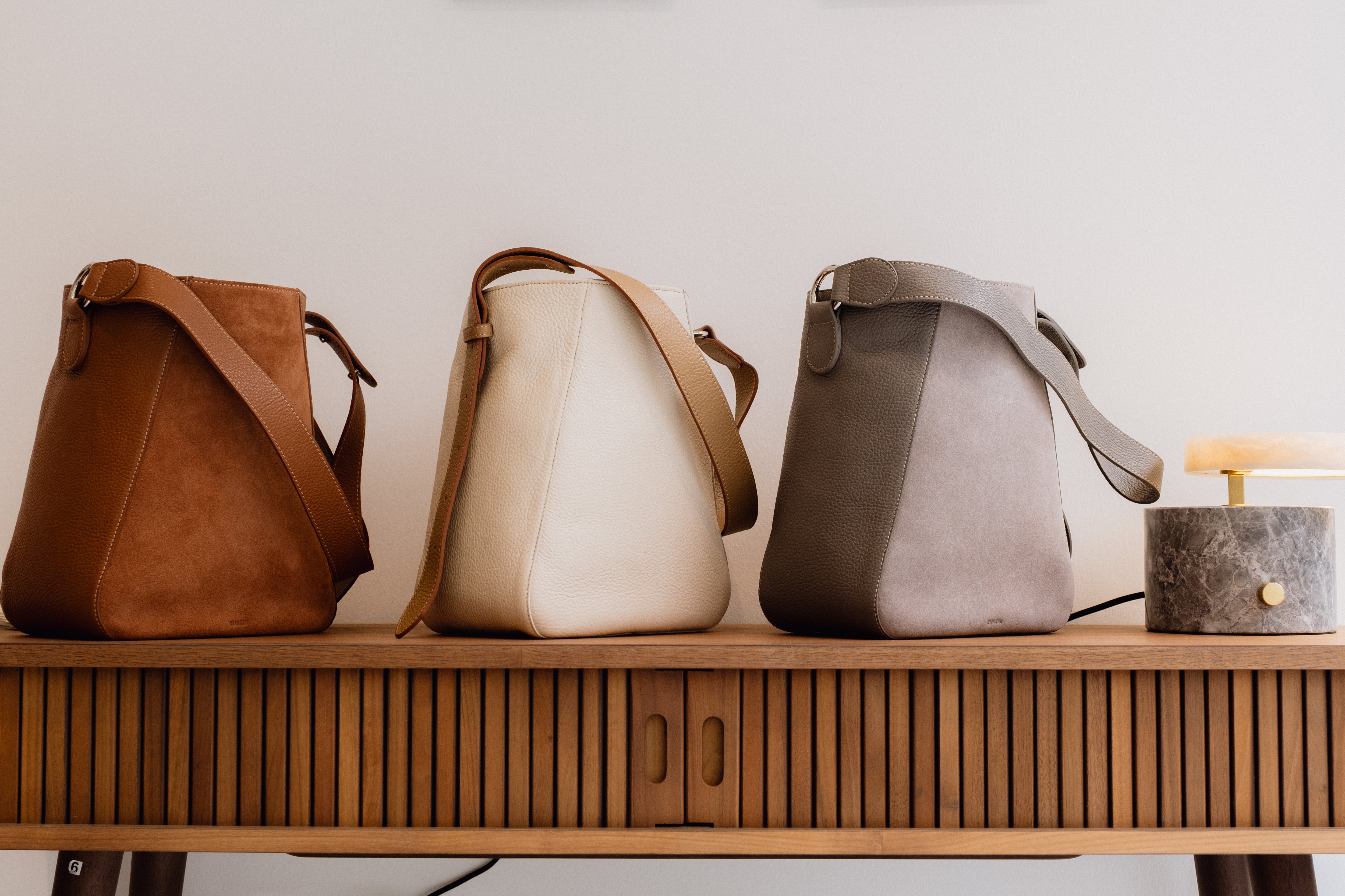 The Bennet Bucket in Cream & Biscotto