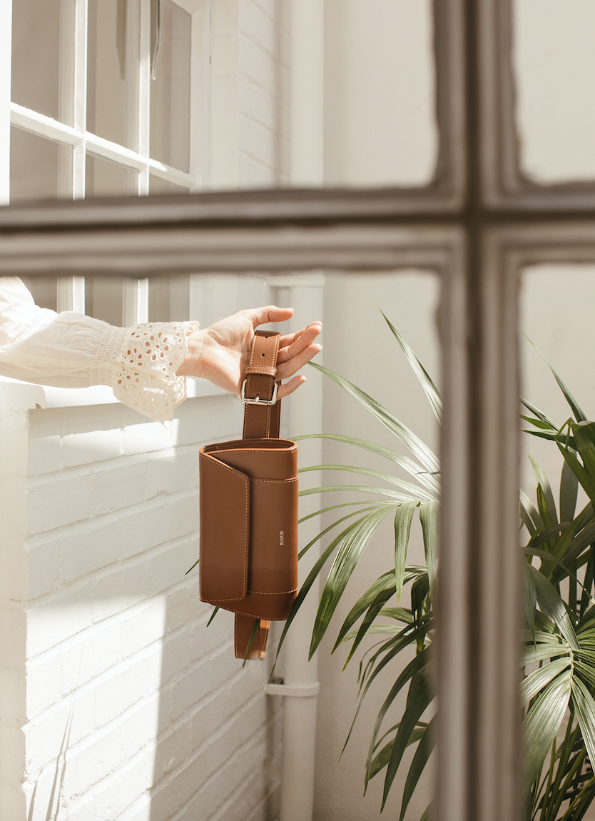 Clutch Con Cinta Bracken